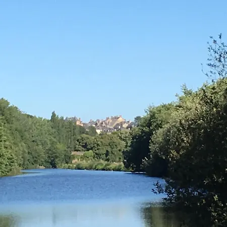 La Grande Chapelle 2*