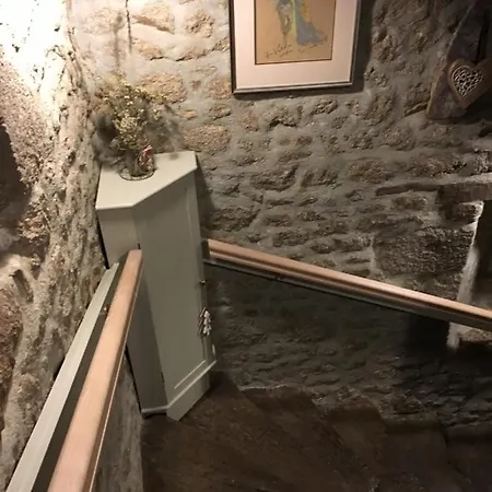 Oda ve Kahvaltı La Grande Chapelle Ambrieres Les Vallees