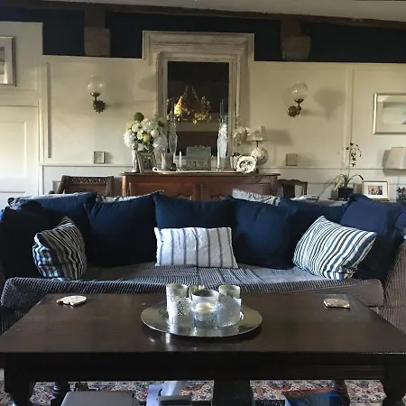 La Grande Chapelle Bed & Breakfast 2*